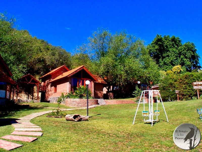 Cabanas El Refugio De Los Pajaros Merlo Exteriör bild