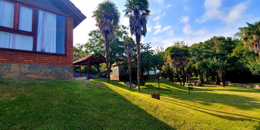 Cabanas El Refugio De Los Pajaros Merlo Exteriör bild